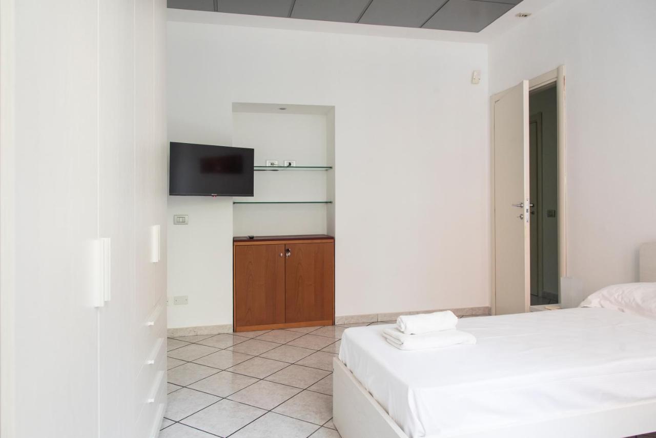 Youhosty - Paoli 3 Milano Ngoại thất bức ảnh